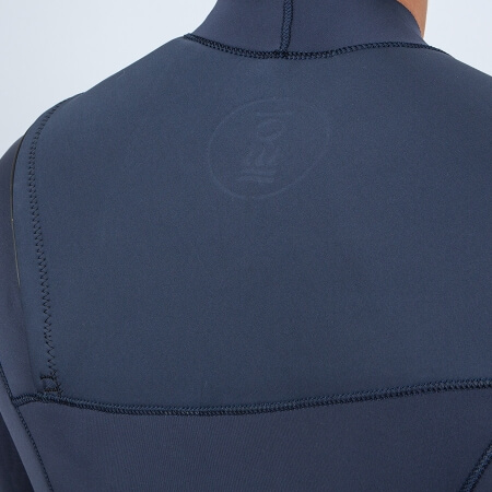 Wetsuit for diving and freediving to surface watersports